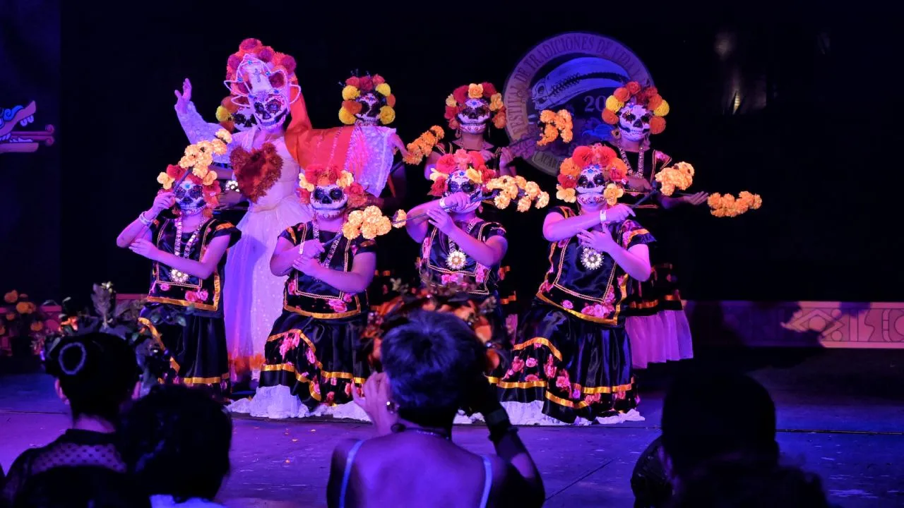 Michoacán y Yucatán celebran el Día de Muertos en Xcaret Foto: Grupo Xcaret