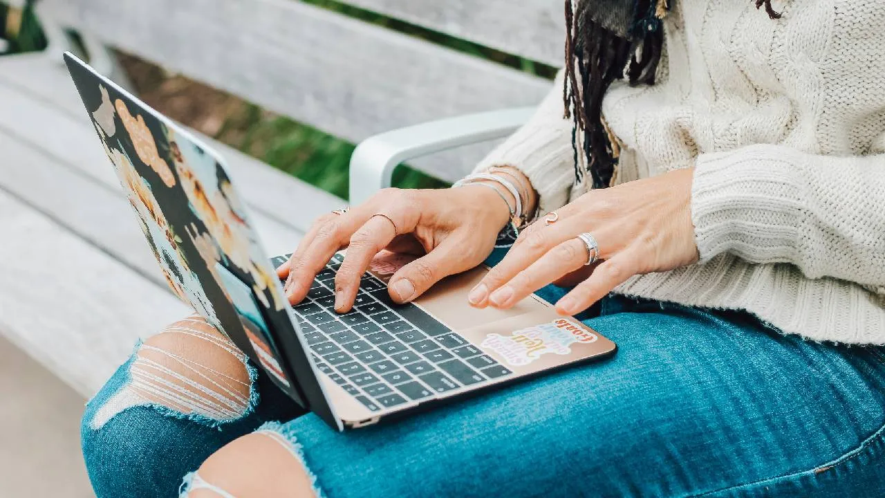 Para más detalles, los interesados pueden consultar la Guía del aspirante y las preguntas frecuentes en el portal de Prepa en Línea-SEP.