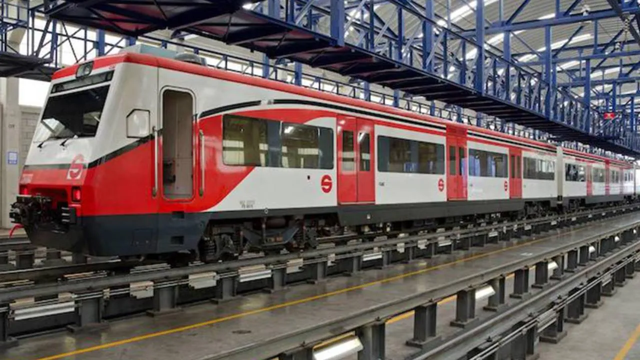 Usuarios han reportado que las unidades comenzaron a transitar por las vías cerca de la estación Prados Sur, parte del ramal Lechería‑AIFA.