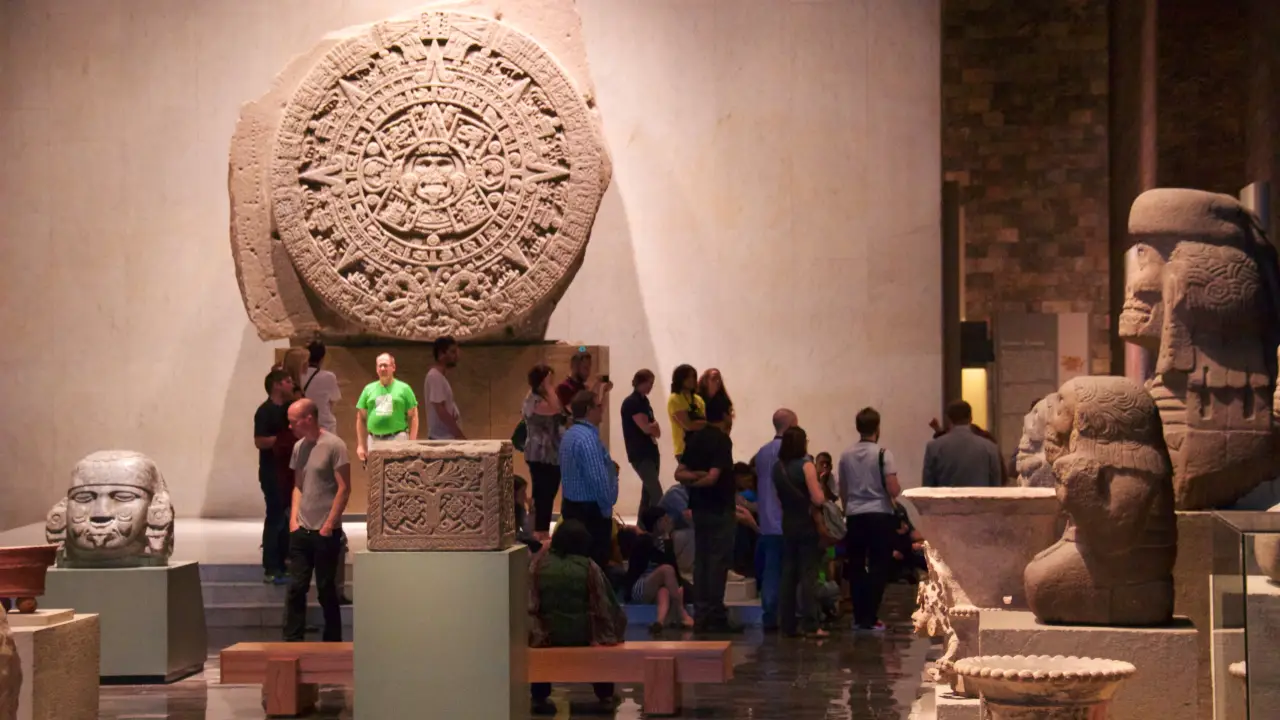 robo Museo de Antropología