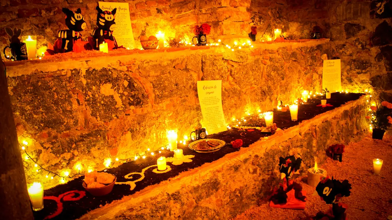 Cada región le imprime su toque único, manteniendo viva la tradición a través de los siglos.