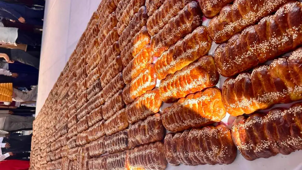 Tlaxcala rompe récord con el pan de fiesta más grande del mundo
